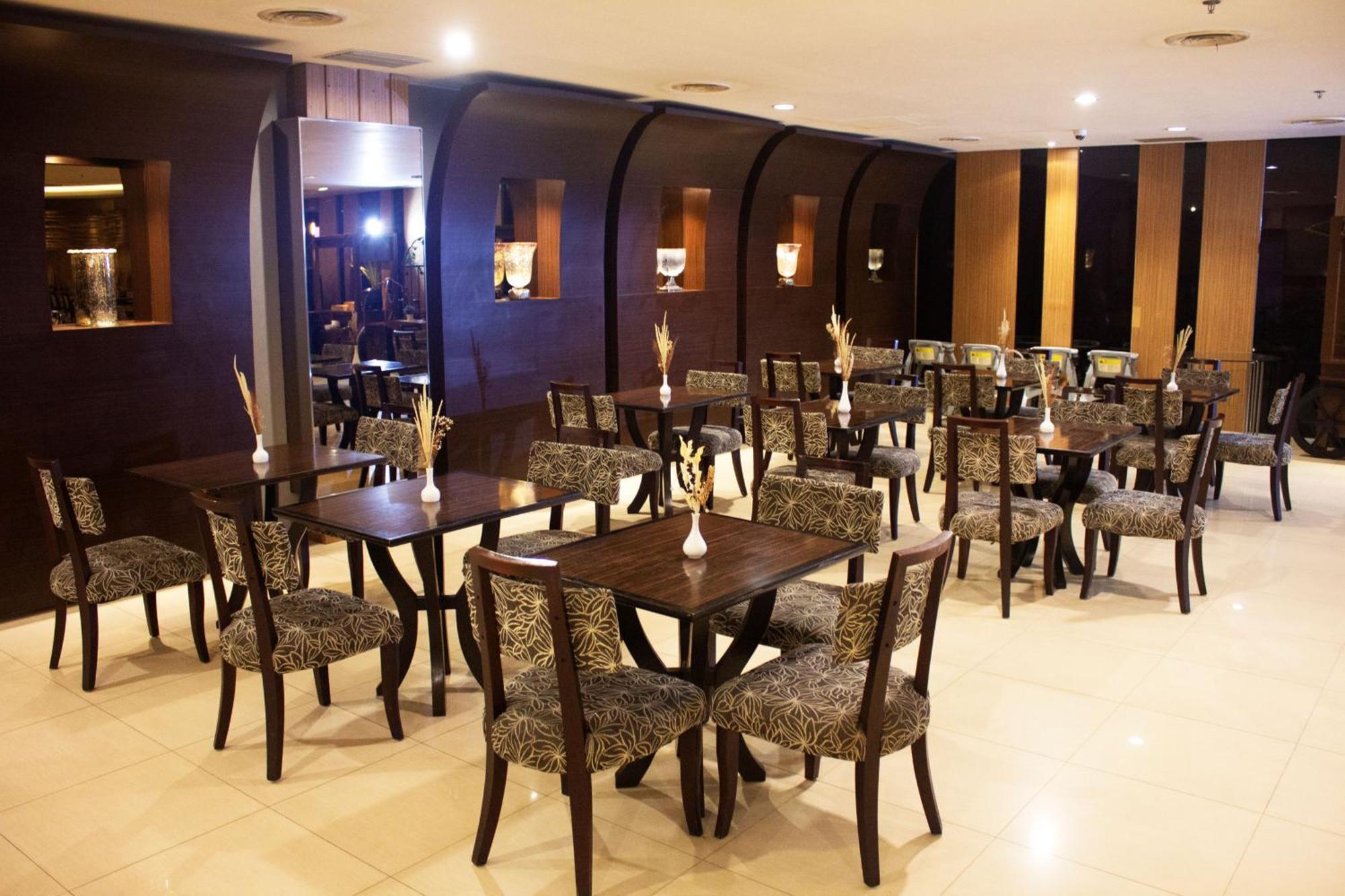 Nemuru Grand Serpong Panunggangah Eksteriør bilde